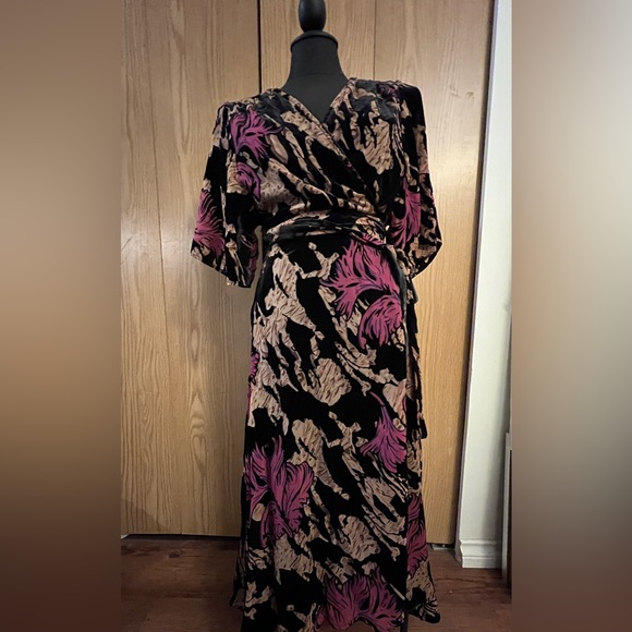 Zara Wrap Dress Blk & Vintage Pink Floral pattern sz M - Picture 5 of 9